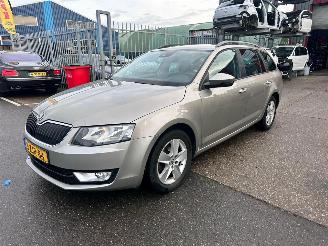 Damaged car Skoda Octavia 1.6 TDI GREENLINE 2014/12