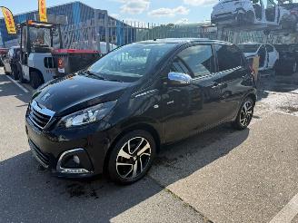 Vaurioauto  passenger cars Peugeot 108 1.0 AUTOMAAT 2019/4