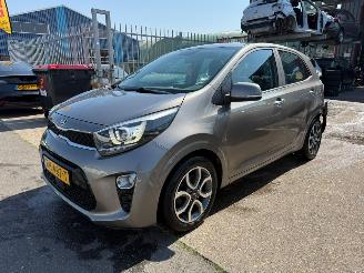 uszkodzony samochody osobowe Kia Picanto 1.0 CVVT EXECUTIVE LINE 2017/11