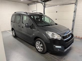 Avarii autoturisme Peugeot Partner Tepee  2016/11