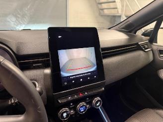 Renault Clio  picture 18