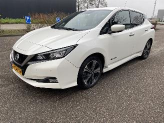krockskadad bil auto Nissan Leaf visia 40kw 2019/12