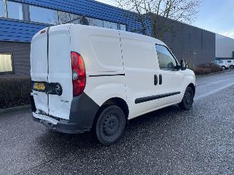 damaged passenger cars Opel Combo 1.3 cdti 70kw 2019/1