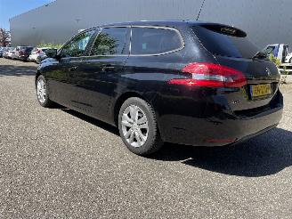 Auto incidentate Peugeot 308 1.6hdi 88kw 2015/12