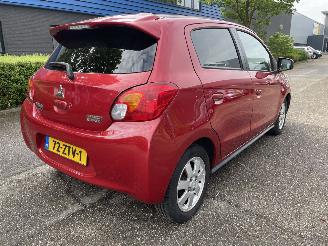 krockskadad bil auto Mitsubishi Space-star 1.0 5DRS 2013/6