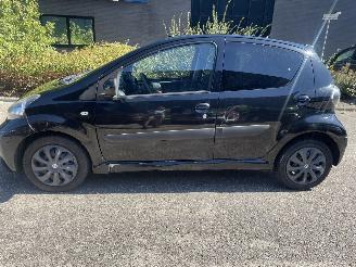 Toyota Aygo 5drs airco nav. picture 7