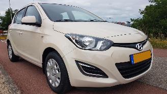 begagnad bil auto Hyundai I-20 1ste eigenaar 2014/5