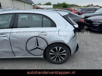 Mercedes A-klasse d DAB+ Navigation 106co2 picture 8