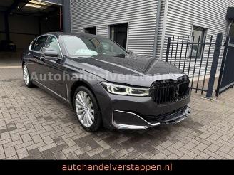 Damaged car BMW 7-serie  2019/9