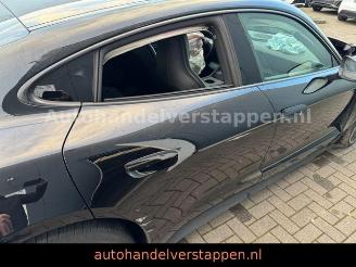 Porsche Taycan 350KW Panorama-Glasdach Leder 20zoll picture 8