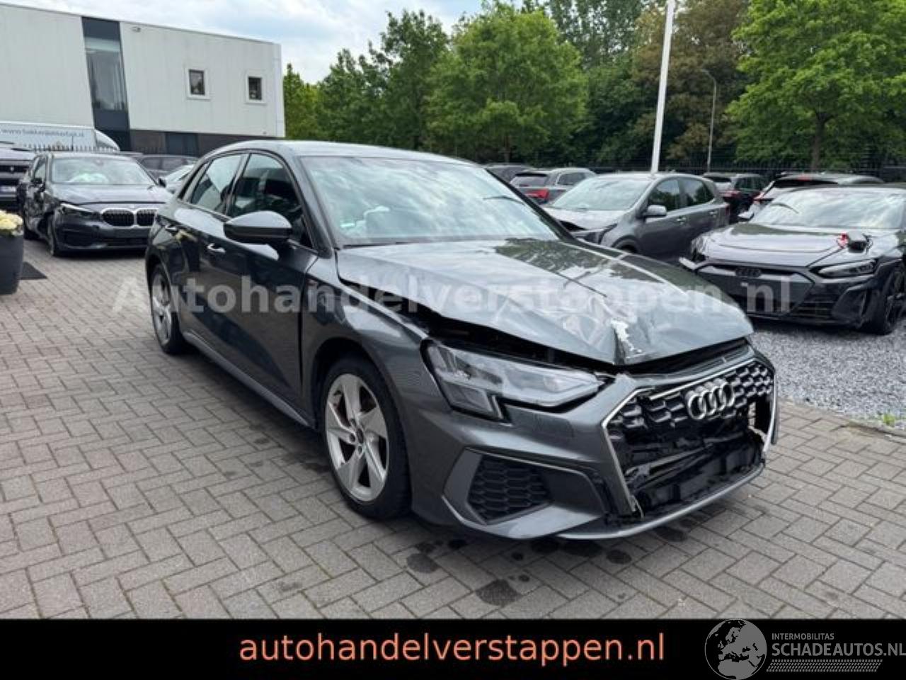 Audi A3 Sportback 30 TFSI S line Auto Daytonagrau