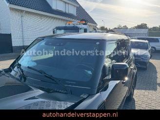 Land Rover Defender 110 D250 3.0L X-Dynamic SE Pano BLACK P picture 6