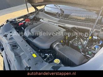 Land Rover Defender 110 D250 3.0L X-Dynamic SE Pano BLACK P picture 12