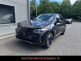 BMW iX3 Impressive 210KW Pano Harman Leder AHK VOLL picture 1