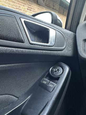 Ford Fiesta 1.0 style picture 17