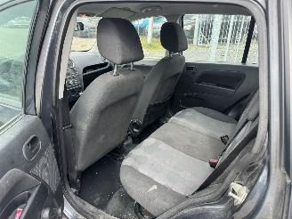 Ford Fusion 1.416V Champion picture 13