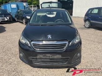 Peugeot 108 108, Hatchback, 2014 1.0 12V picture 2