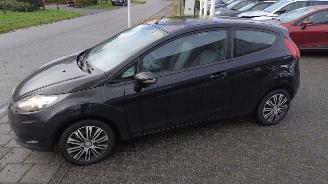 Ford Fiesta 1.25 limited  benzine airco picture 4