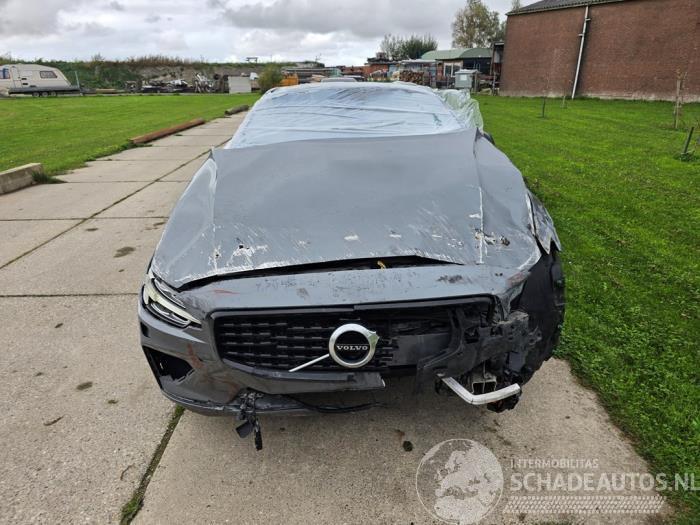 Volvo V-60 V60 II (ZW), Combi, 2018 2.0 B4 16V Mild Hybrid Geartronic