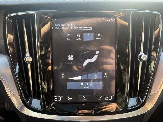 Volvo V-60 R-DESIGN 2.0 D MOMENTUM-LEER-PANO-AUTOMAAT-150PK-BOM VOL picture 24