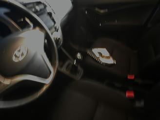 Hyundai Ix20 1.4i i-Motion Cross picture 10