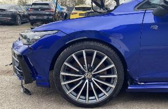 Volkswagen Golf 2.0TSI R Panorama picture 13