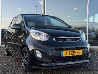 Schadeauto Kia Picanto 1.0 CVVT World Cup Ed. Airco NAP 2014/7