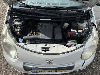 Suzuki Alto 1.0 Comfort picture 32