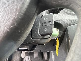 Renault Clio 1.2 TCE Expression picture 15