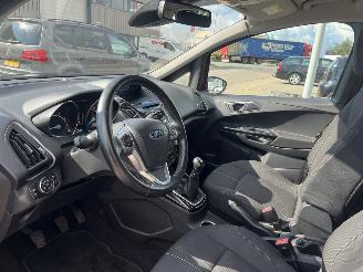 Ford B-Max 1.0 EcoBoost Titanium picture 14