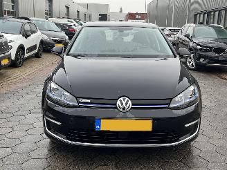 Volkswagen e-Golf e-Golf picture 2