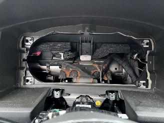 Volkswagen e-Golf e-Golf picture 15