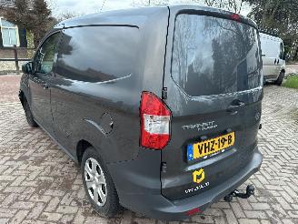 skadebil auto Ford Transit Courier Van 1.5 TDCI Trend Duratorq S&S 75 Pk 2021/1