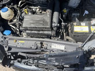 Volkswagen Polo 1.2 TSI Highline REST BPM €300,-!!! picture 12