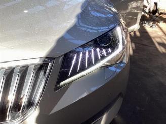 Skoda Superb Superb Combi (3V5), Combi, 2015 / 2024 1.6 TDI picture 16