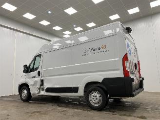 Peugeot Boxer 2.2 HDI L2H2 Airco picture 3