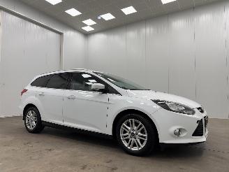 Schadeauto Ford Focus Wagon 1.0 EcoBoost Edition 2014/6