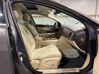 Jaguar XF 4.2 V8 416PK! SUPERCHARGED Kanteldak SV8 picture 35