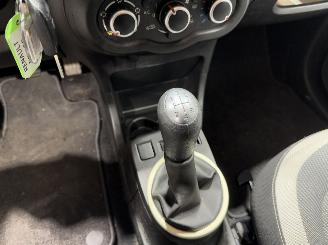 Renault Twingo 1.0SCE 52kW Collection picture 27