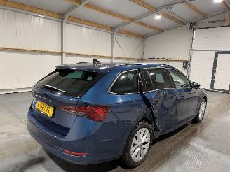 Skoda Octavia 1.0TSI 81kW Clima Business Edittion picture 6