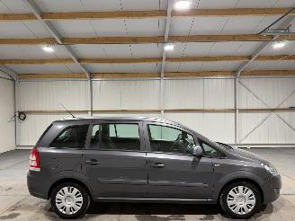 skadebil auto Opel Zafira 1.6 85kW Selection 7Persoons 2011/4