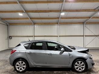 skadebil auto Opel Astra 1.4Turbo 103kW Edition 2011/9