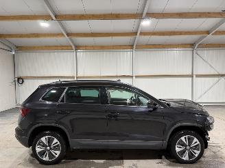 Skoda Karoq 1.5TSI 110kW ACT Business Edition Pano picture 1