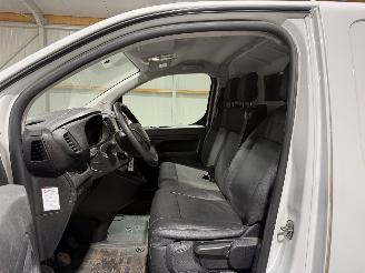 Peugeot Expert 1.5BlueHDI 75kW Camera S&S L3 picture 20