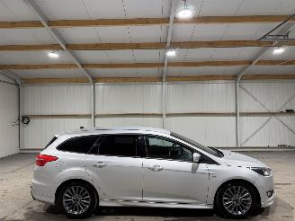 skadebil auto Ford Focus 1.0 92kW Clima ST-Line 2018/4