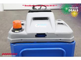   95 BJ 2022 33Hrs! Kehrmaschine / Veegmachine picture 8