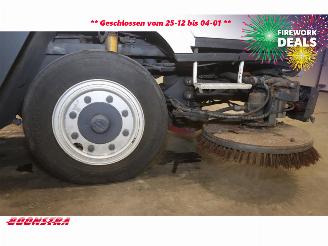 TENNANT  HMF 426 Veegmachine picture 15