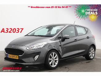 Auto incidentate Ford Fiesta 1.1 Trend 5-DRS Navi Airco Cruise PDC 2019/2