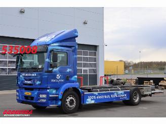 krockskadad bil bedrijf MAN Expert 1820 Electric Full 200kWh Air LBW 120.310 km! 2016/6
