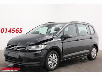 skadebil auto Volkswagen Touran 2.0 TDI 150 PK DSG Navi Clima Cruise SHZ PDC 2023/8